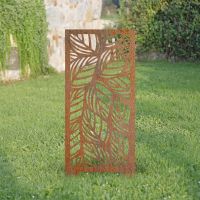 Rustic Leaf Pattern Garden Screen 