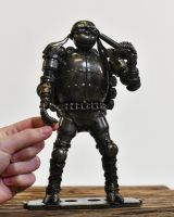 Scale Shot of Scrap Metal "Federico" Fighting Turtle Ornament 