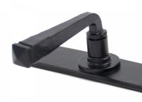 "Thornton" Simple Contemporary Iron Lever Handle With Keyhole