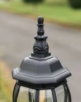Small Tourega Pillar Light lid close up