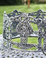 Close-Up of Cast Aluminium Frame