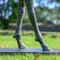 Close up of integrated base and hoofs 