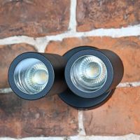 Close up of both lights 