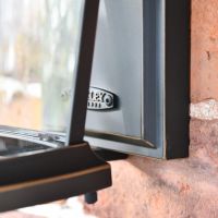 Close up of mounting bracket 