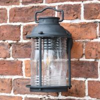 Bantam Bay Medium Wall Lantern 