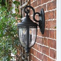 Traditional Top-Fix Black Wall Lantern