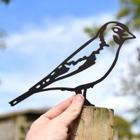 Goldfinch Fence Topper to Scale