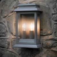Flush Fix Traditional Wall Light in Black in Situ