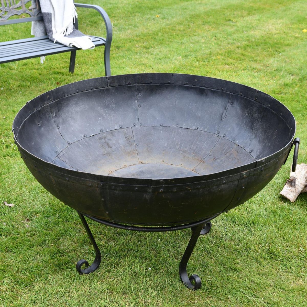 View inside traditional 110cm Kadai Bowl 