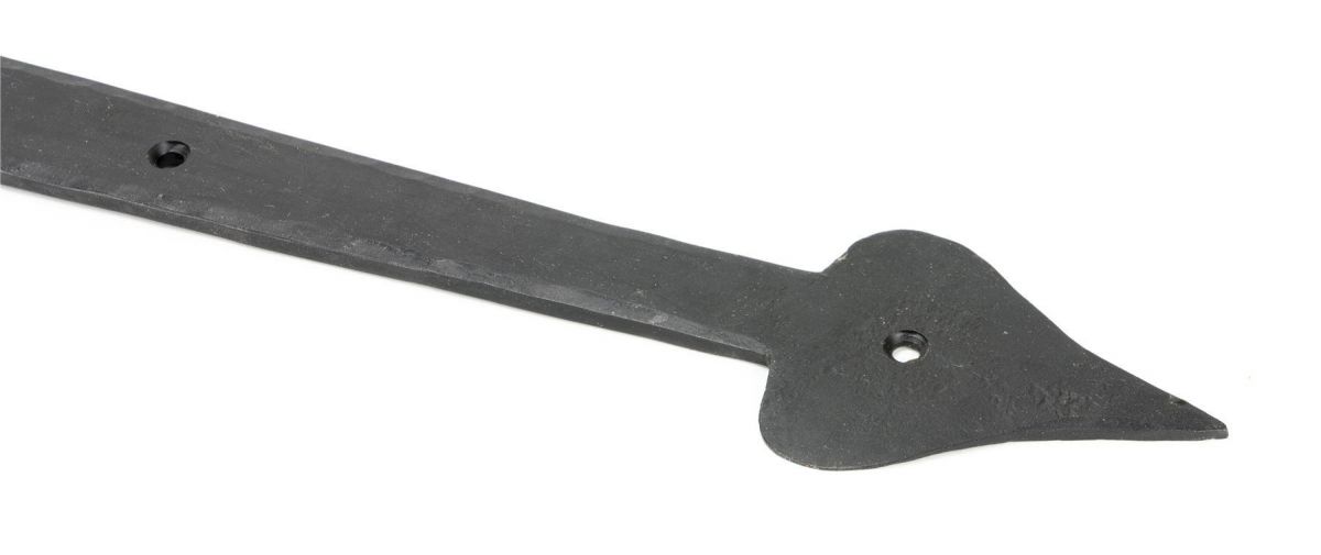 35" External Beeswax Hook & Band Tee Hinge Close-Up