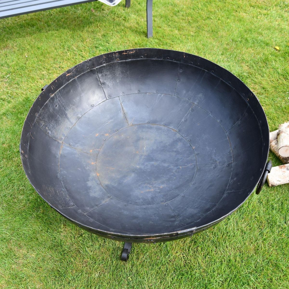 View into Kadai Bowl at 90cm 