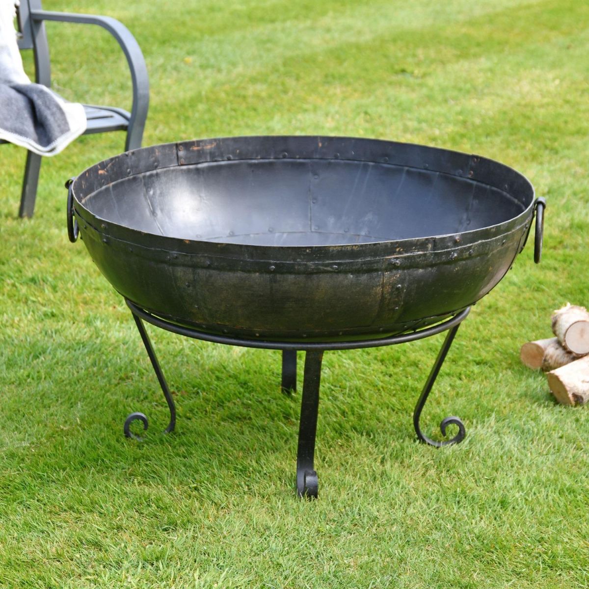 90cm Kadai Bowl with Stand 