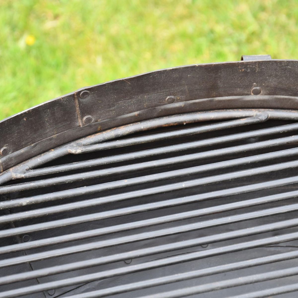 Close up of 90cm Grill 
