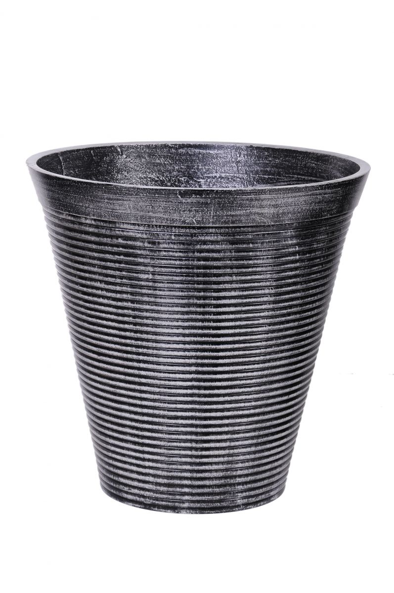 “New Moon Lodge” contemporary aluminium planters finished in “moonlight” colour wash