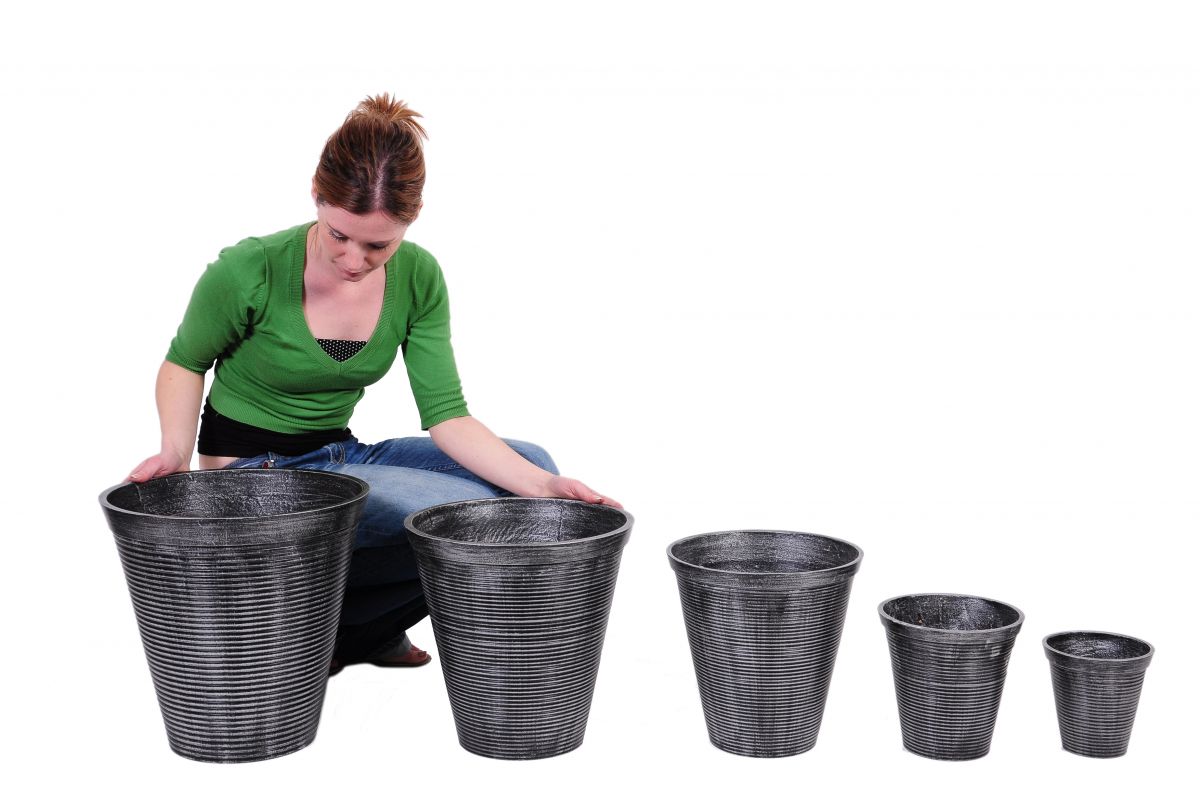 “New Moon Lodge” contemporary aluminium planters finished in “moonlight” colour wash