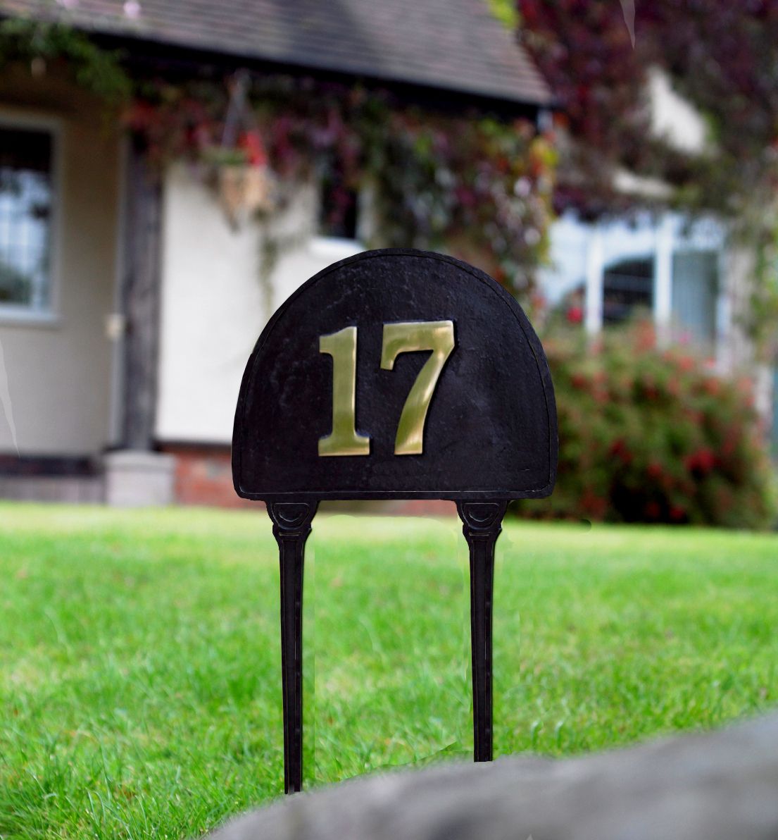 “Millings Hill” Cast Iron Lawn Signs “Millings Hill” Cast Iron Lawn Signs