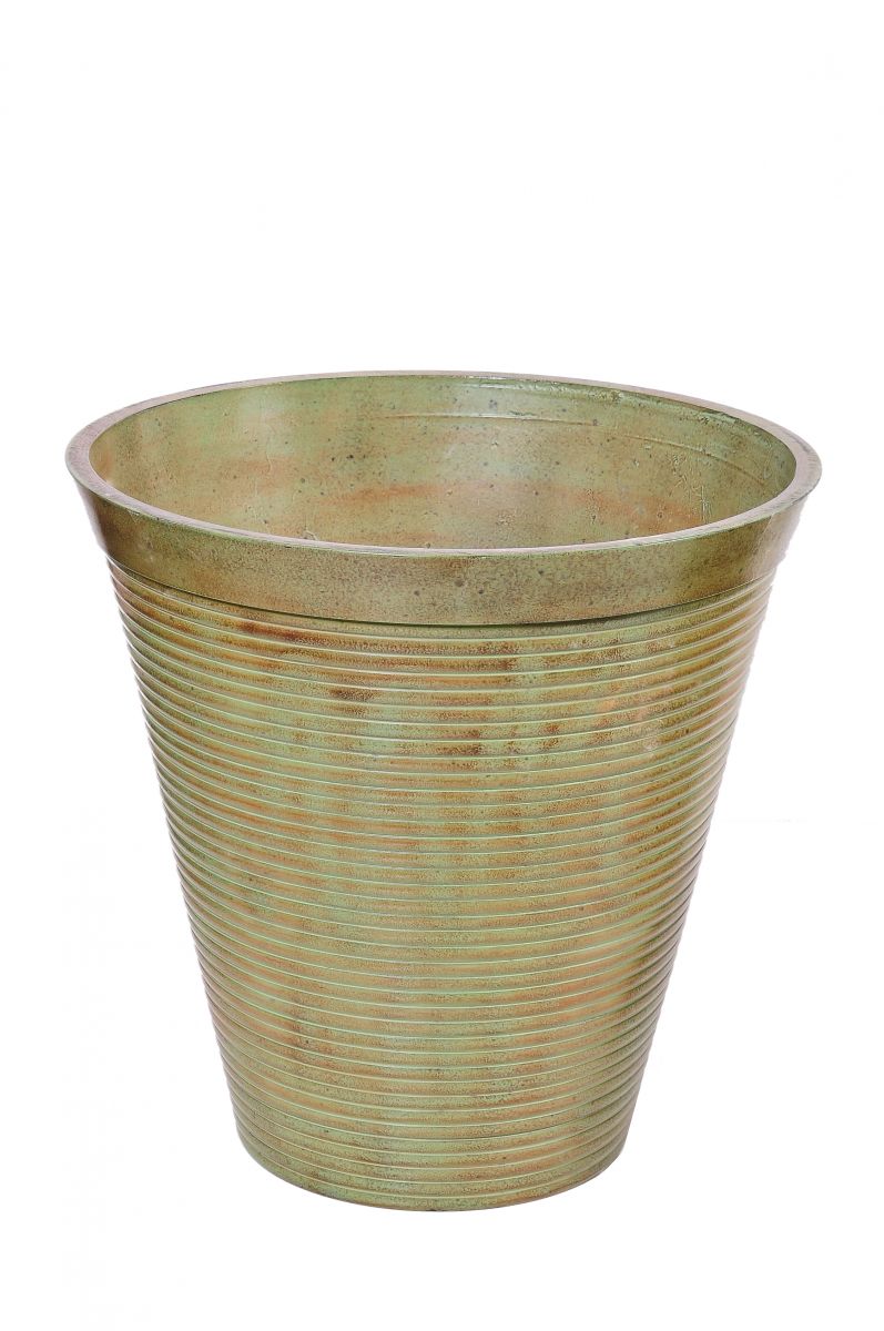 New Moon Lodge contemporary aluminium planters finished in “Serengeti sunset”