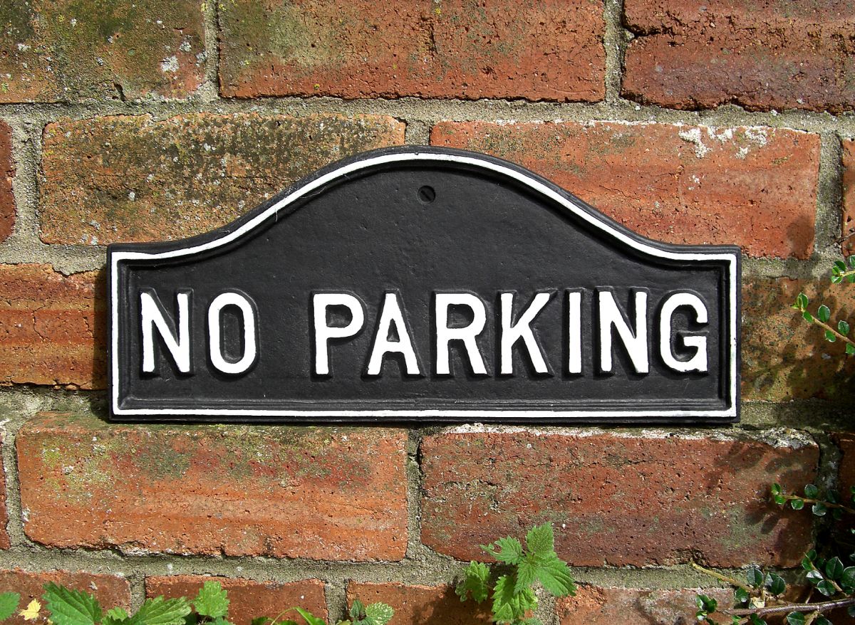 Arched Cast Iron No Parking Sign
