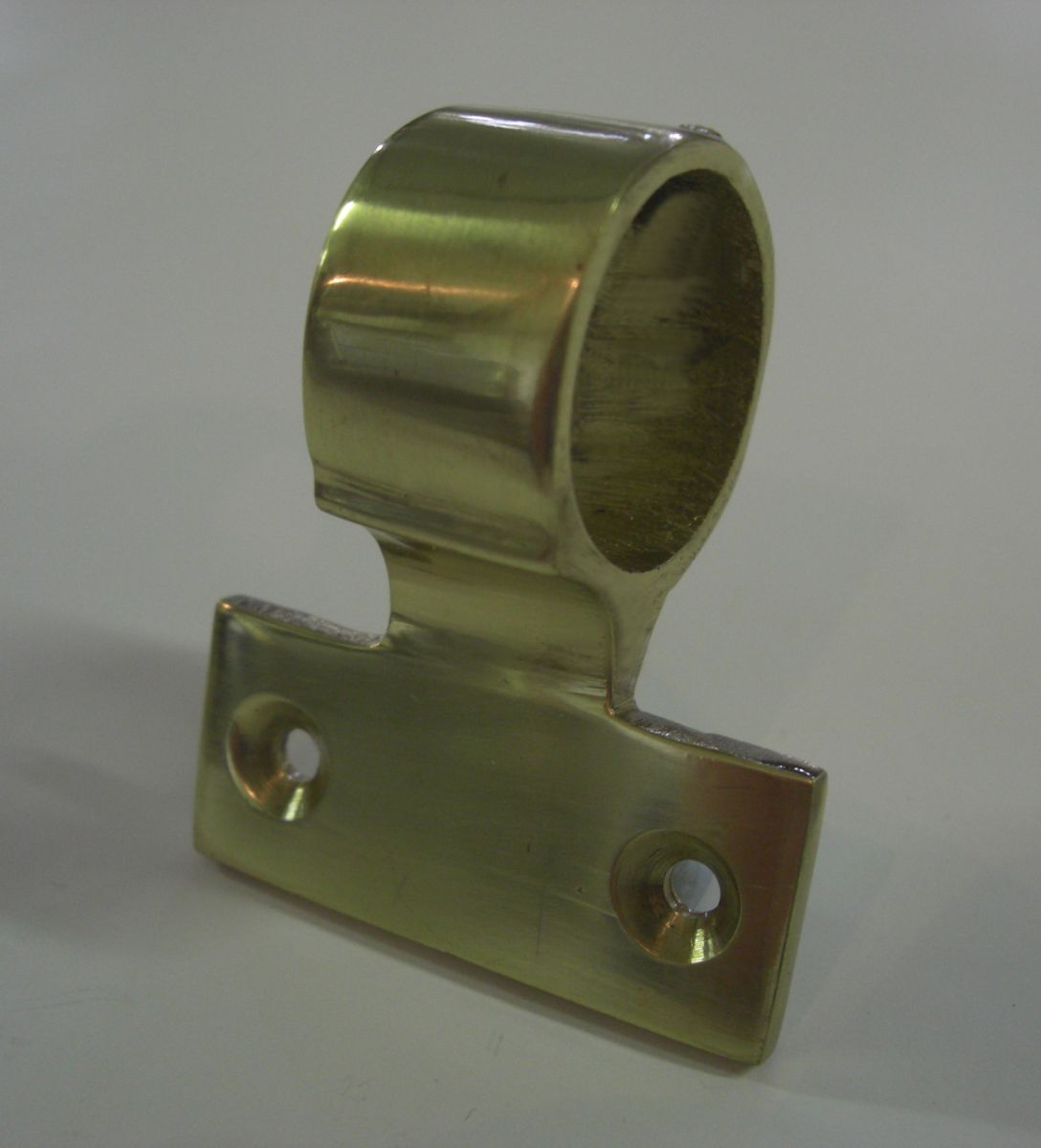 Dublin Brass Ring Sash Lift