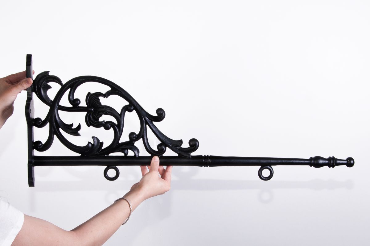 Pimlico Manor Hand Cast Hanging Shop Sign Bracket