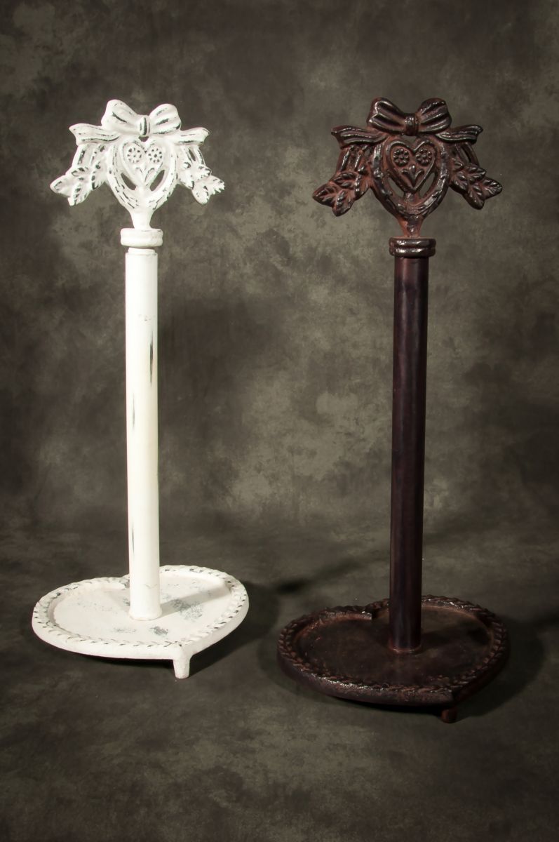 "Miss Lovejoy" Heart paper towel holder