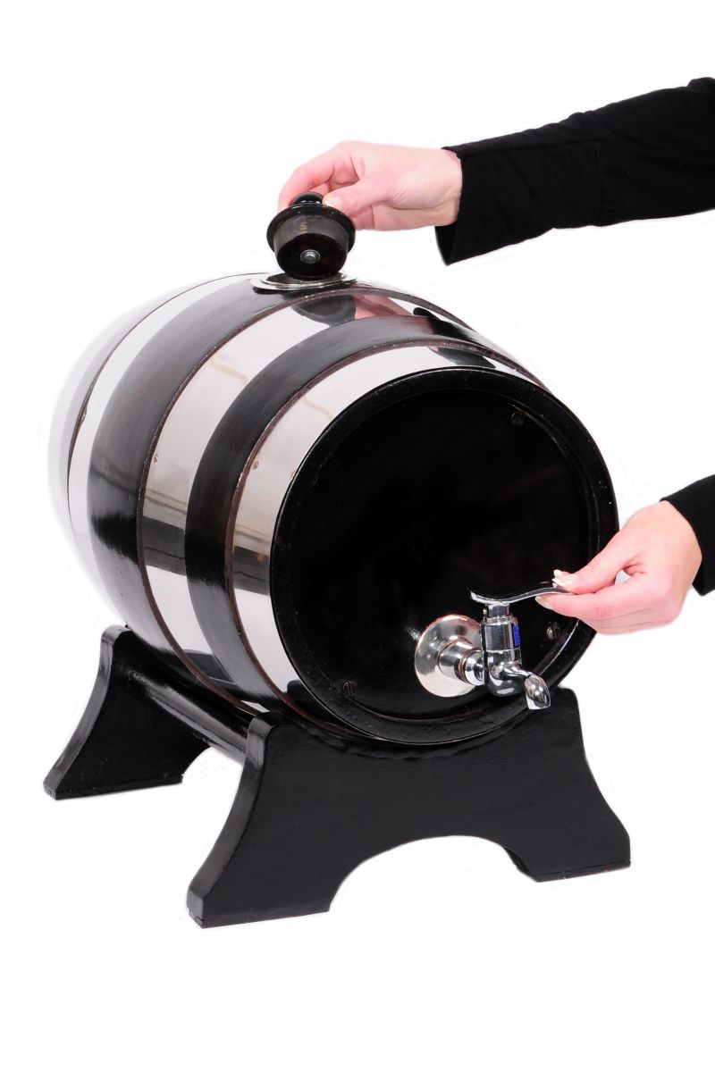 The Mortimer Fresh Water or Beer Barrel in Black
