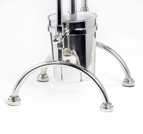 The “Hawkestone” toilet companion set The “Hawkestone” toilet companion set