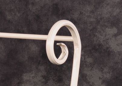 Cordelia Dainty vintage towel stand