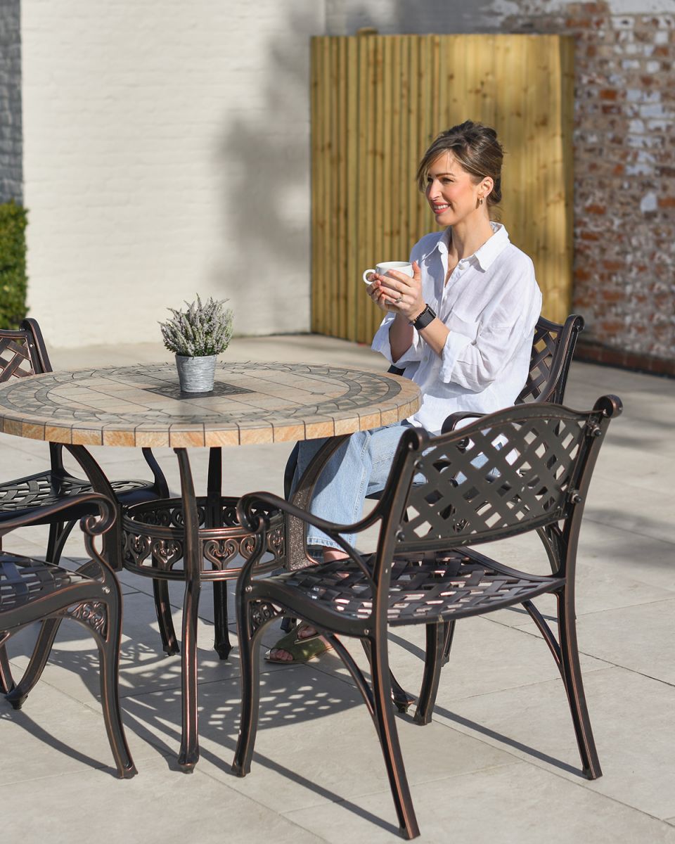 "Abberton" Antique Copper Four Seater Outdoor Dining Set to Scale "Abberton" Antique Copper Four Seater Outdoor Dining Set to Scale