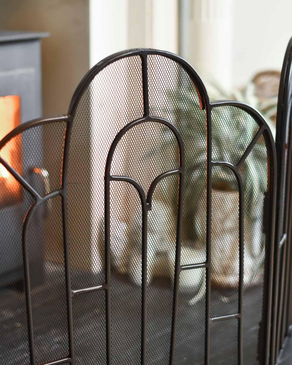 Close-Up of "Abbey" Three Fold Ornate Guard