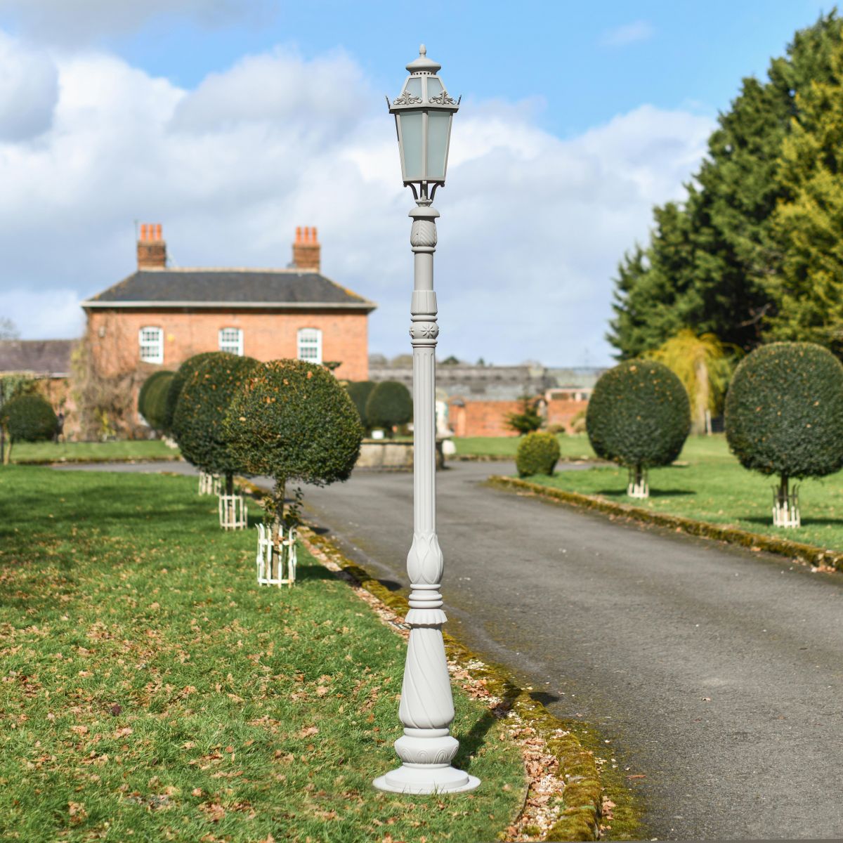 "Ivywood" 3m Matt Grey Traditional Lamp Post in Situ