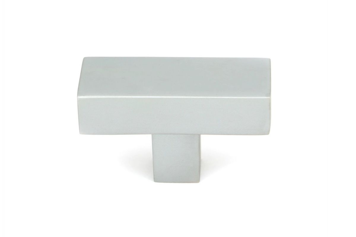"Kodiak" Heavyweight Block T-Bar in a Satin Chrome Finish on a White Background Shown Front On