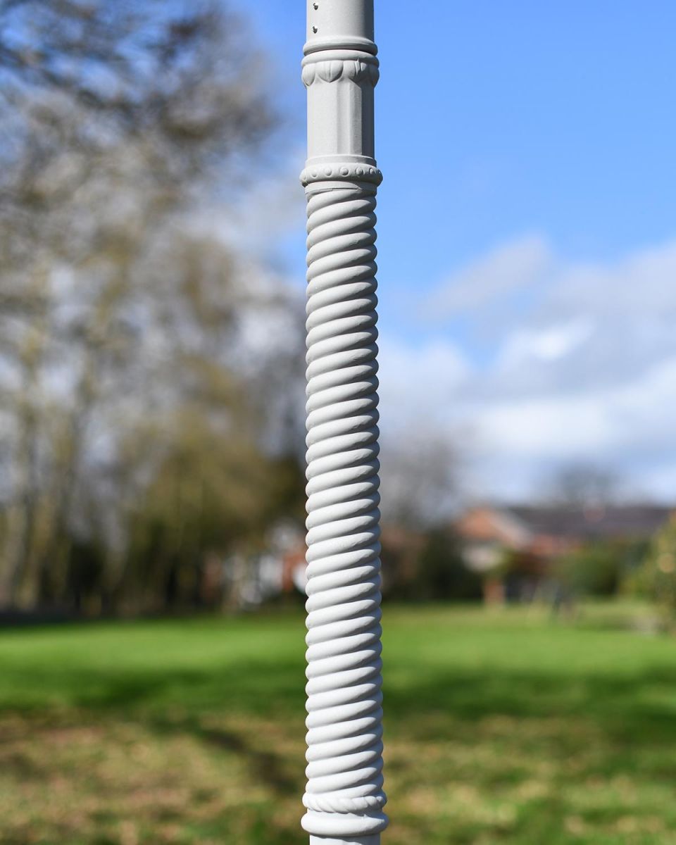 Twist Design in the Centre of the Lamp Post