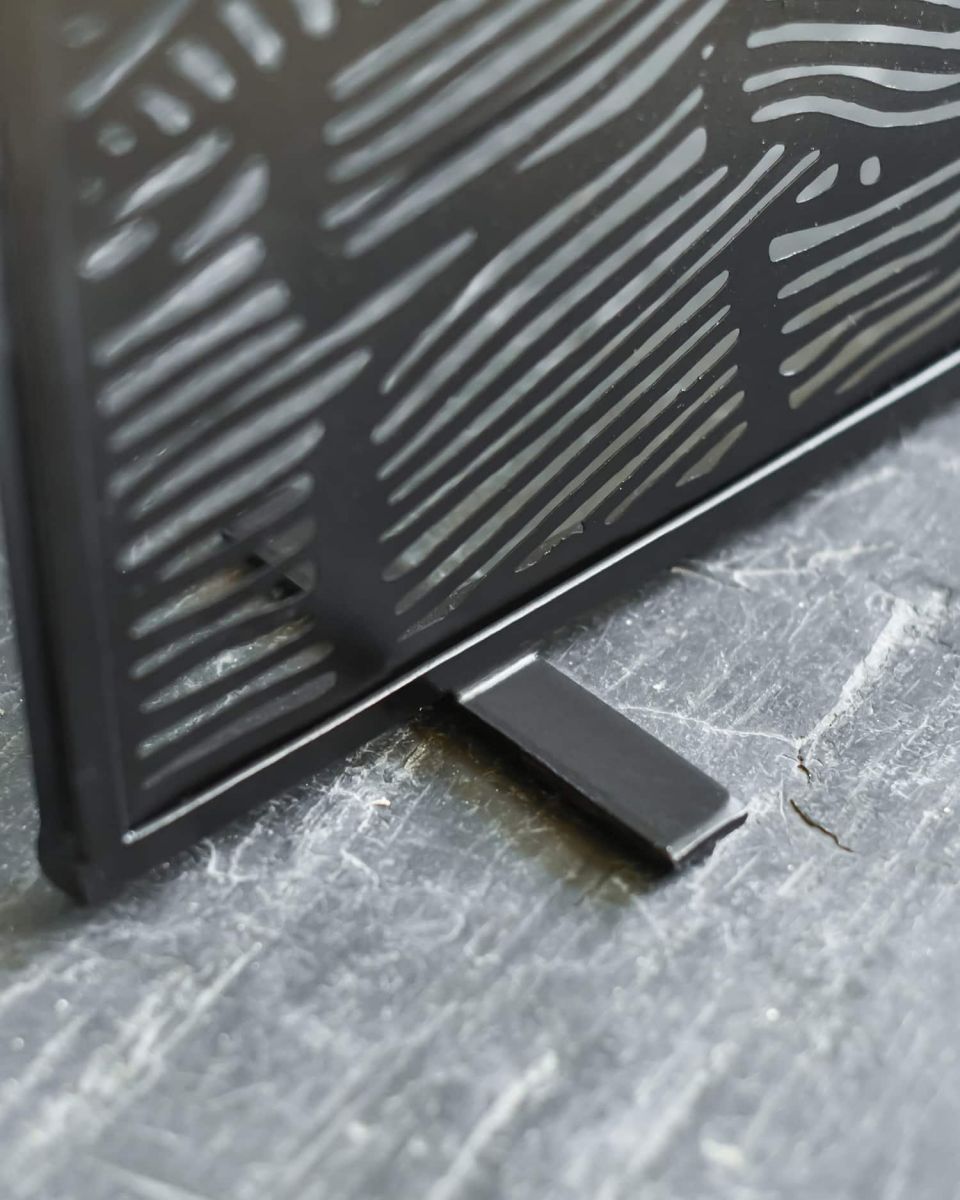 Close-Up of Feet for "Royal Osmunda" Tropical Leaf Fire Screen