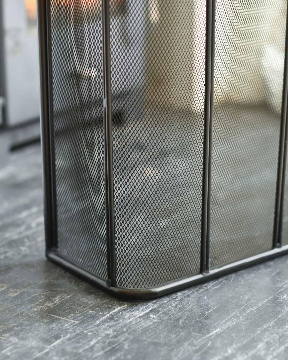 Close-Up of Integral Mesh for "The Towers" Fire Guard Close-Up of Integral Mesh for "The Towers" Fire Guard