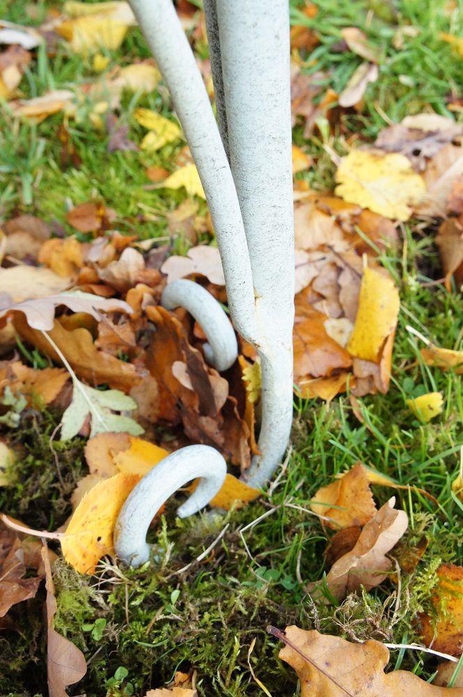 "Daphnia" Rose Arch & Garden Love Seat