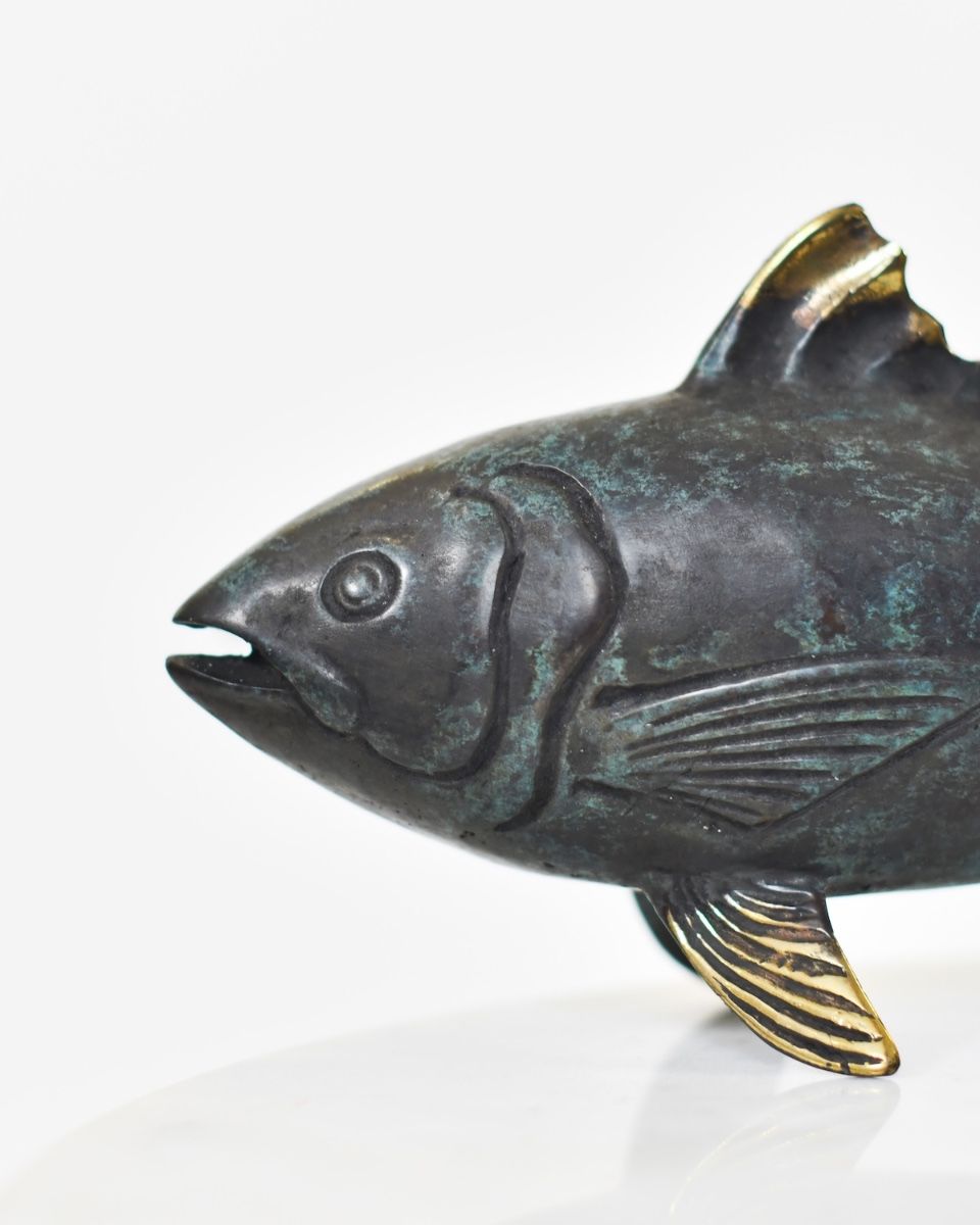 "Gilded Glider" Tuna Ornament in Cast Brass close up of head