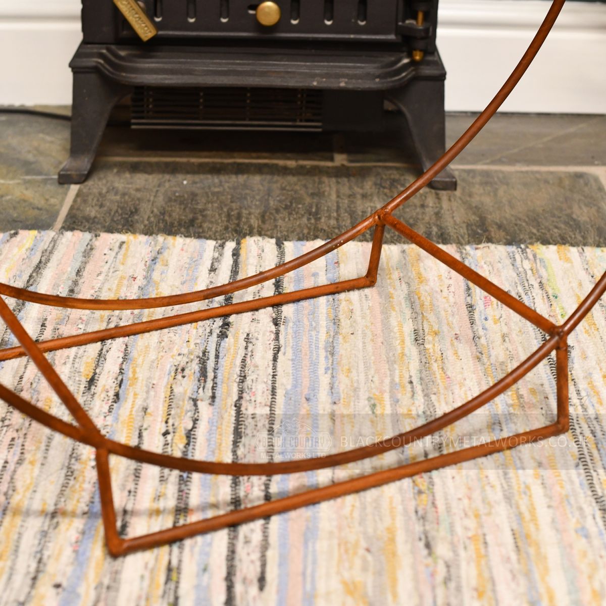 Close-up of the Base of the Log Holder Close-up of the Base of the Log Holder