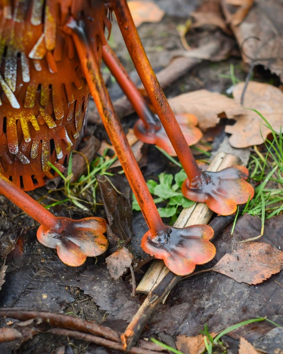 "Hutch" Steel Fox Garden Sculpture - Sitting close up of paws