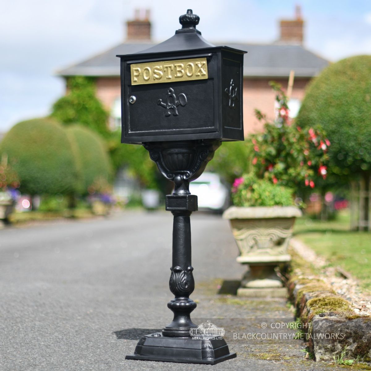 “Malabar Peppercorn” Black Suffolk Post Box “Malabar Peppercorn” Black Suffolk Post Box