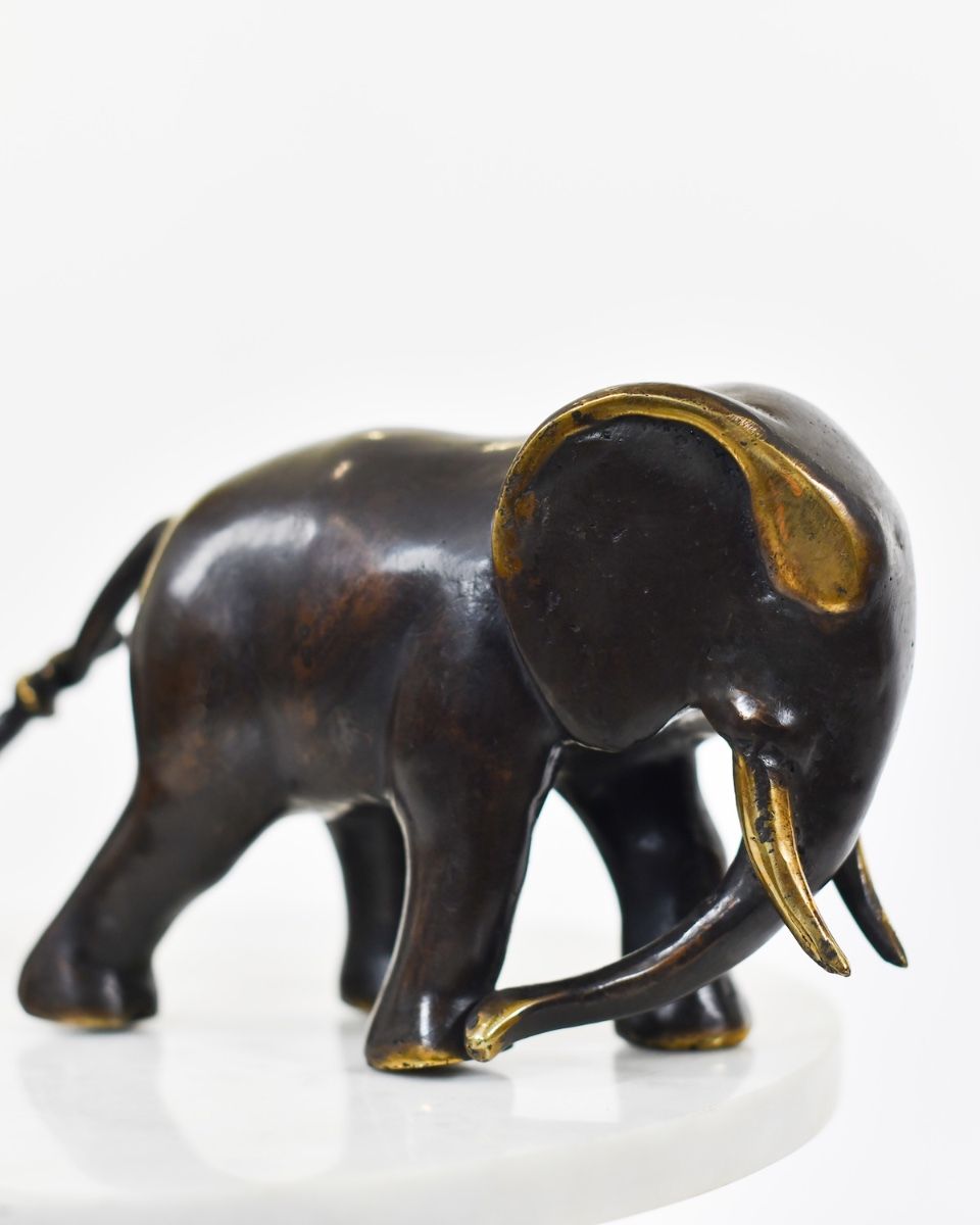 "Matriarch"s Guidance" Cast Brass Elephant Ornament close up of mother