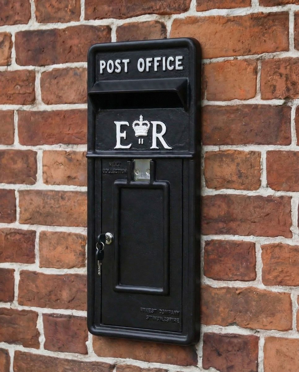 "Original Reproduction" Black Elizabeth Regina Post & Parcel Front Only on wall