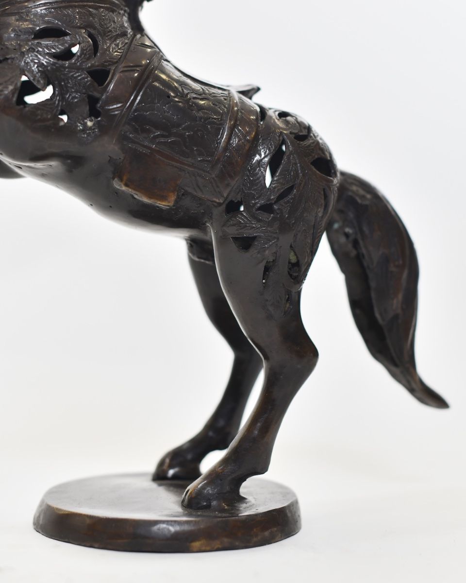 "Sovereign Stallion" Cast Brass Horse Ornament close up of legs