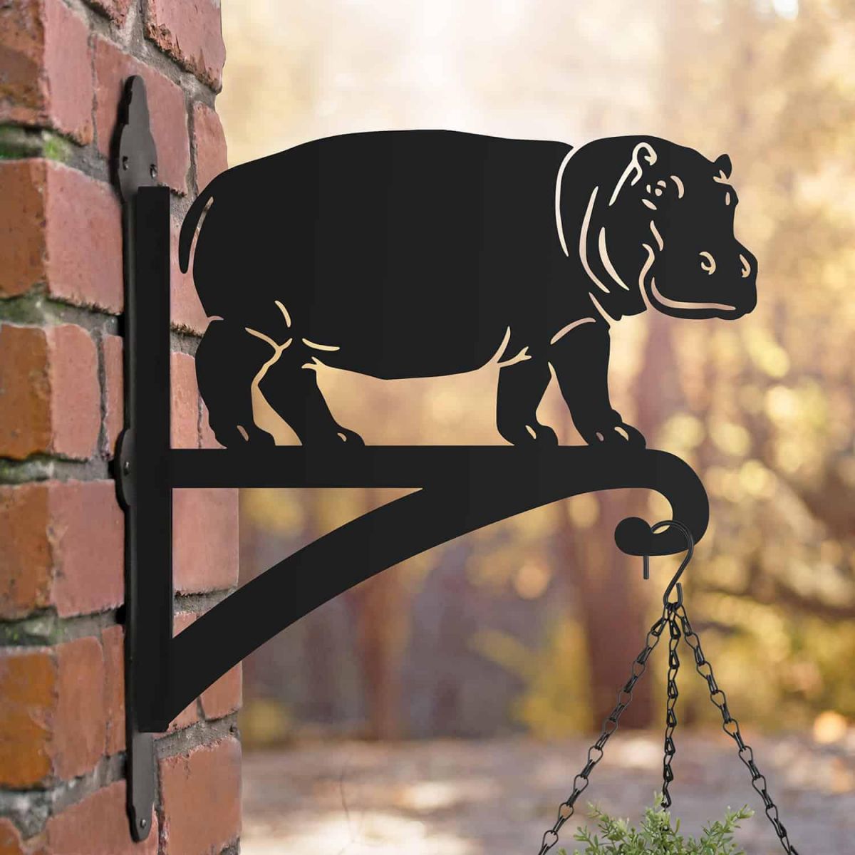 Steel Hanging Basket Bracket with Standing Hippo Motif Steel Hanging Basket Bracket with Standing Hippo Motif