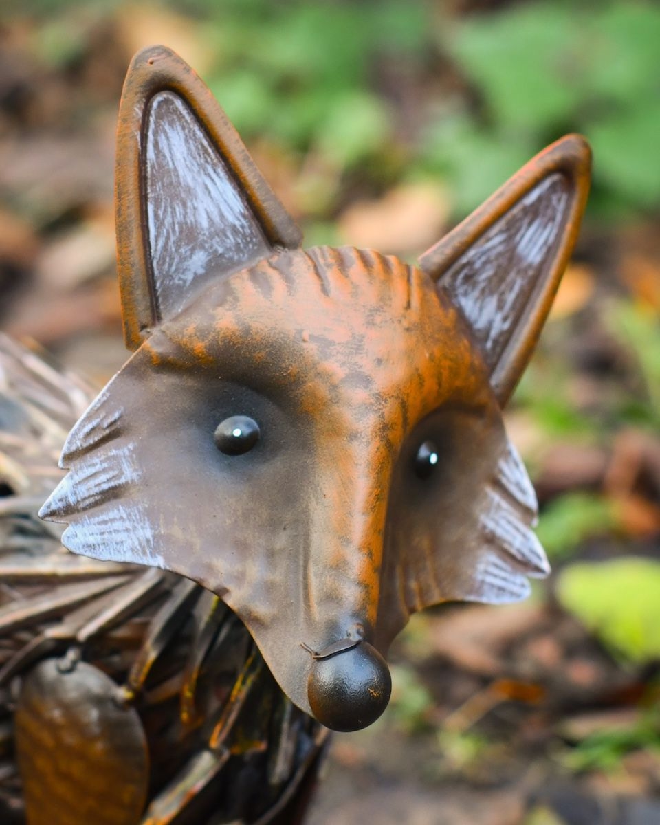 "Thatch" Steel Fox Garden Sculpture close up of face