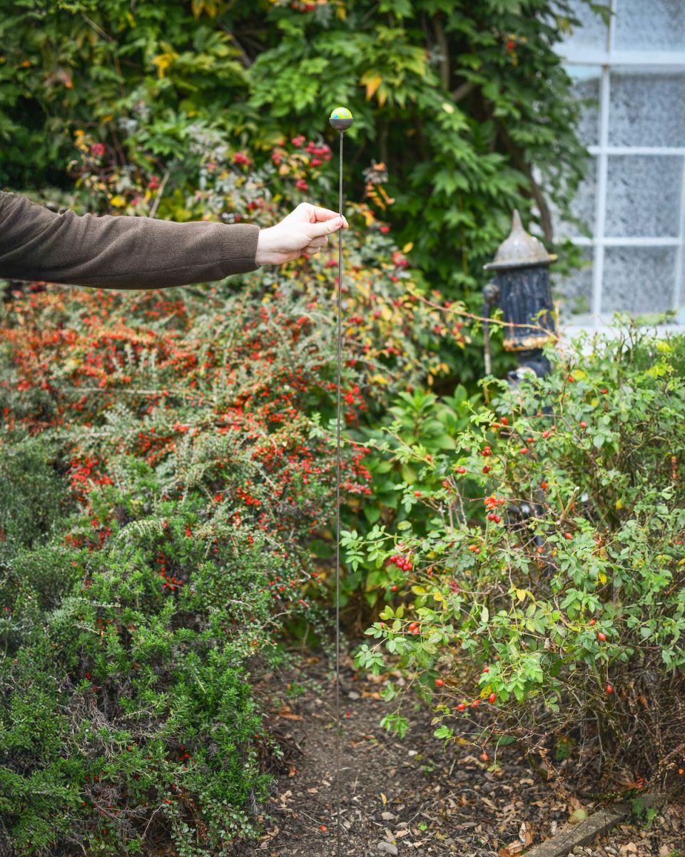 "Zest" Suncatcher Garden Stake large