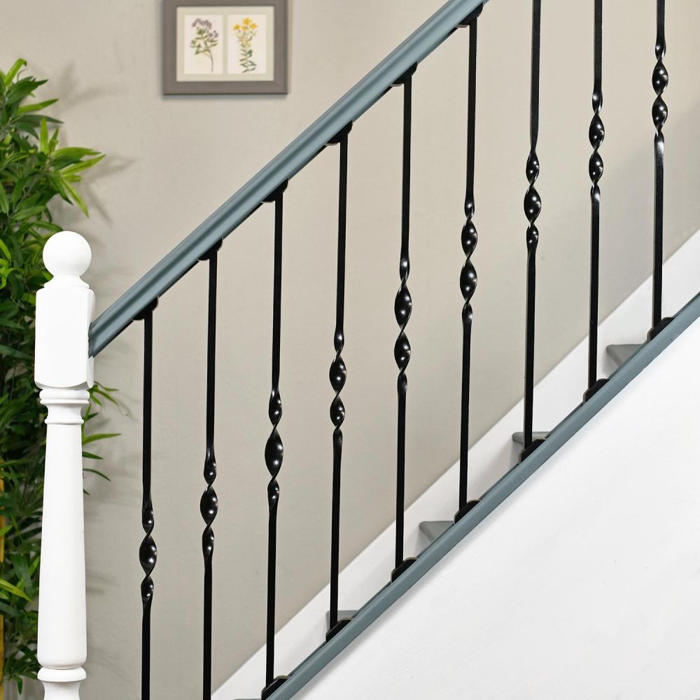 "Acadia" Single Bold Twist Stair Spindle 