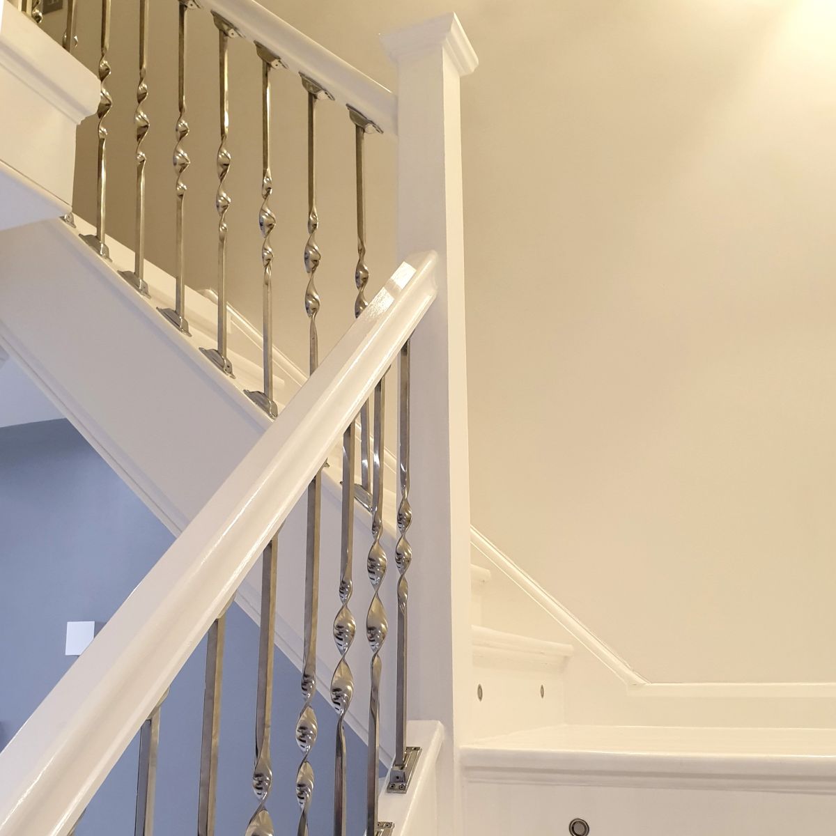 Alessi Single Bold Twist Stainless Steel Stair Spindle In Situ