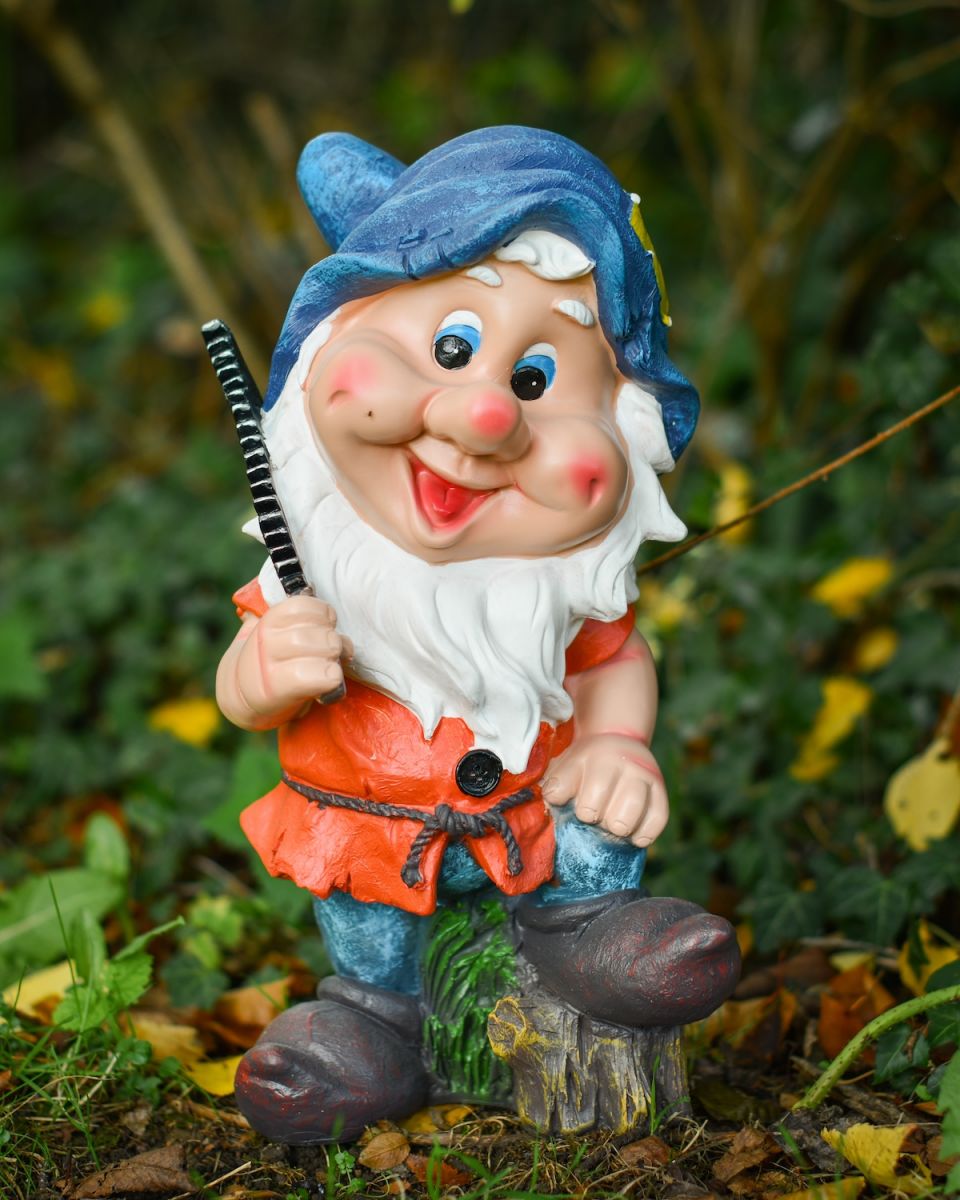 Angled view of "Gideon" the Garden Gnome