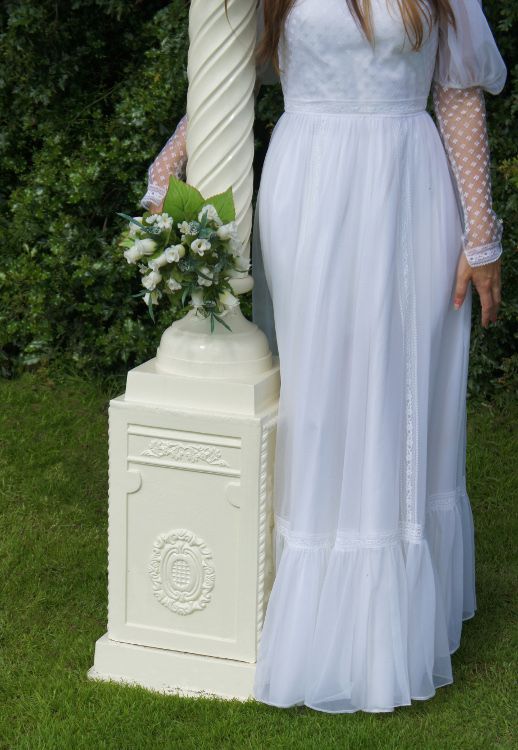 "Anouken Veron" Architectural Bracket